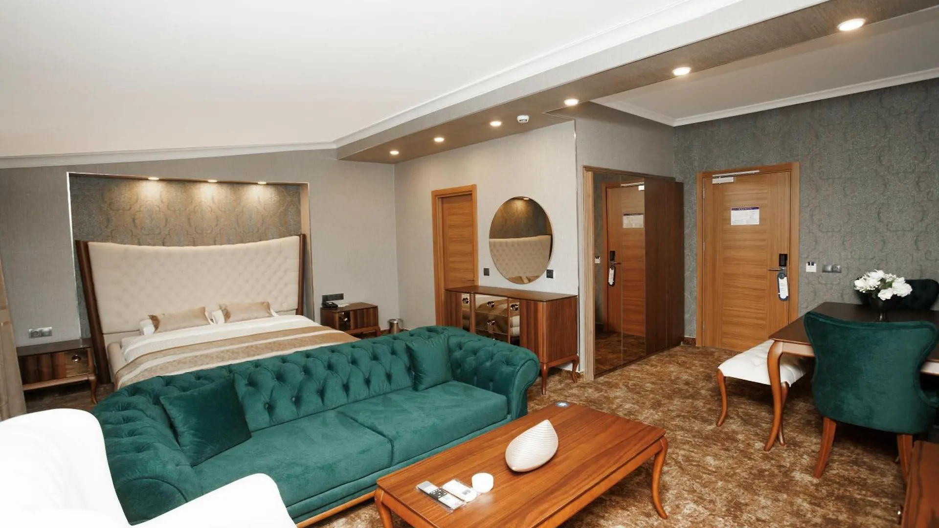 Anemon Kent Usak Hotel 4*,